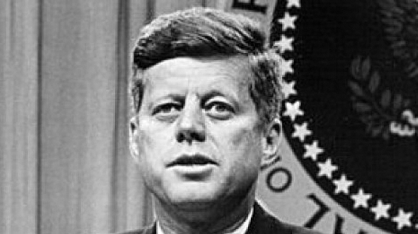 Публикувани са близо 3000 секретни досега документи за убийството на Джон Кенеди