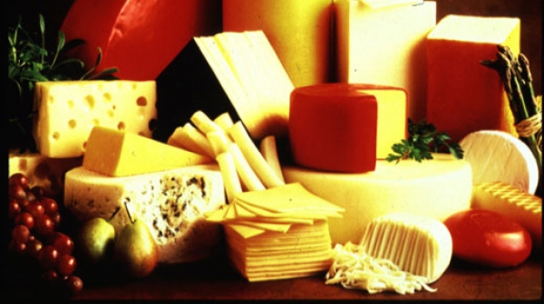 Над 4 хиляди тона сухо мляко са сложени  в сирене и кашкавал през миналата година