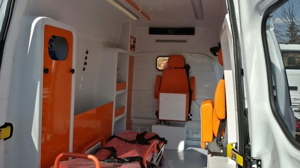 Катастрофа с автобус с деца край София, три от тях са ранени