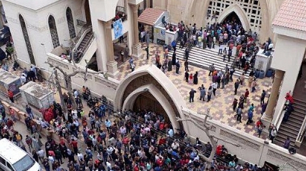 В Египет осъдиха 10 души на смърт за тероризъм