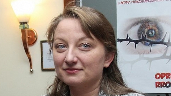 Деница Сачева: Авторът на сигнала срещу Банов е изнудвал и шеф на дирекция в МОН