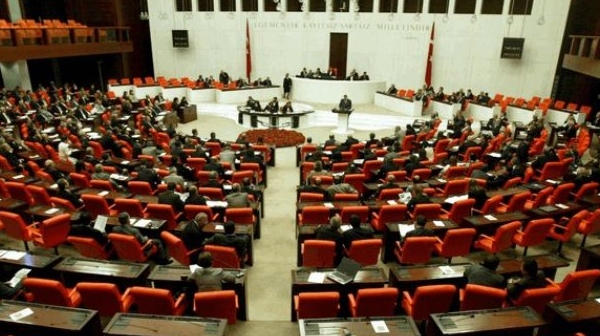 Пет партии влизат в парламента на Турция