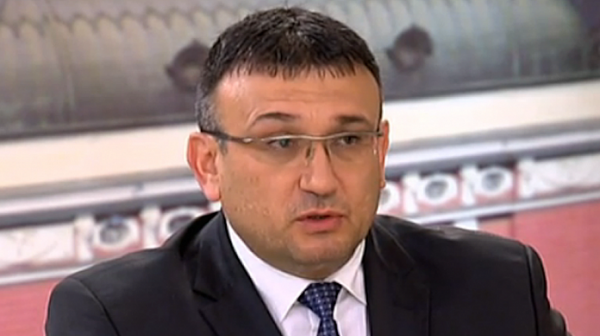 Незабавна оставката на Младен Маринов искат от БОЕЦ