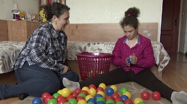 Майка на дете с увреждания: Сълзите на Борисов са популистки
