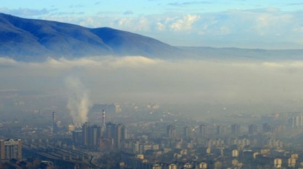 Няма опасни вещества във въздуха след пожара в София