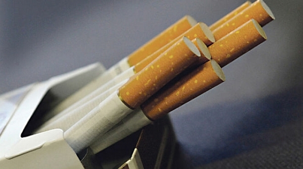 Само във Фрог: Петдесет хиляди евро рушвет се дава за камион цигари у нас