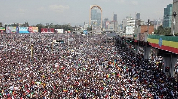 80 ранени от взрив на митинг в Етиопия