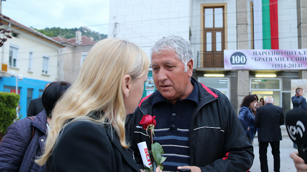Йончева: Разследват ли МВР и прокуратурата кмета на Банско заради ”малкия Рилски манастир”?