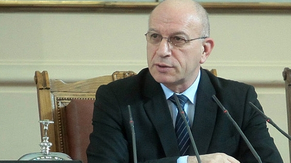 Депутатите решават за оставката на Емил Христов, ГЕРБ не го дава