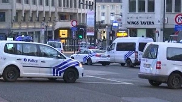 22-ма белгийски полицаи пострадаха от вандализма на мароканците