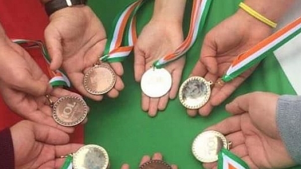 Три златни медала на Световната олимпиада по лингвистика