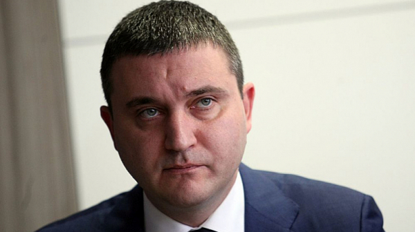 Горанов объркан и притеснен призна: Нещата в НАП са обезпокоителни, можеше да е по-зле