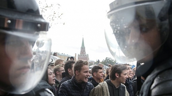 Протест в Москва срещу ограниченията на словото в интернет