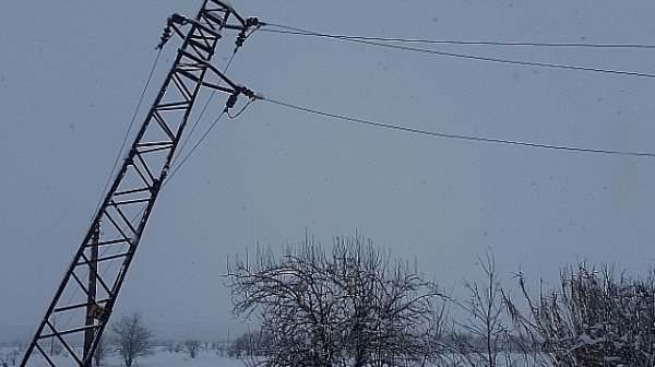 Пет села край Банско четвърти ден са без ток