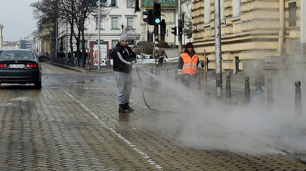 Съдът задължи Столичната община да мие улиците редовно