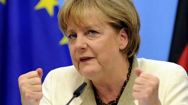 Меркел: Съдбата на Европа е заложена на карта