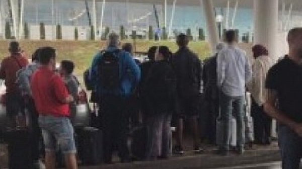 Евакуираха и затвориха летище ”София” заради бомба
