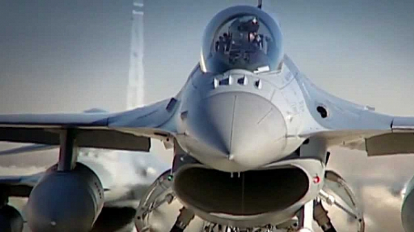 Вземаме нов вътрешен дълг от 300 млн. лв. за покупката на F-16