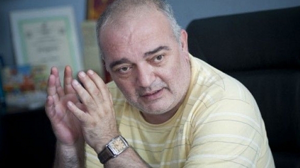 Бабикян: Комично е вицепремиер да търчи като санитарен инспектор