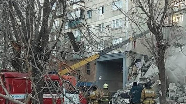 Путин отиде в Магнитогорск след взрива в жилищен блок