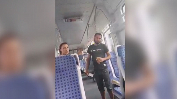 Пътници без билети във влак заплашват кондуктори и пасажери
