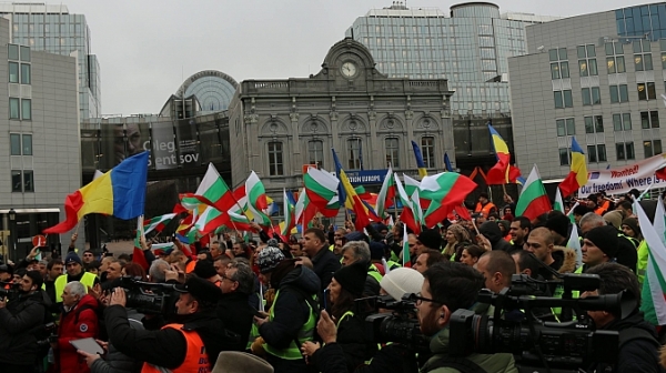 Българските евродепутати излязоха с обща позиция по пакета „Мобилност“