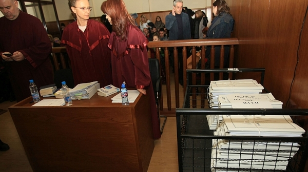 Фрогоко: Неподготвени прокурори сричат обвинителния акт по делото КТБ