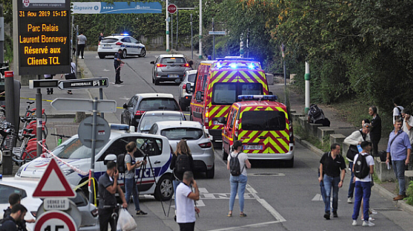 Трима от ранените в Лион са в тежко състояние