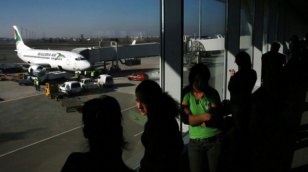Руски медии: Недостиг на самолети на Bulgaria Air забавя полетите от България