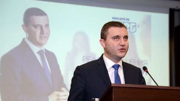 Горанов няма да подава оставка, КПКОНПИ прецени, че не е в конфликт на интереси