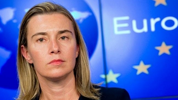 ЕК призова държавите от ЕС да започнат преговори със Скопие и Тирана