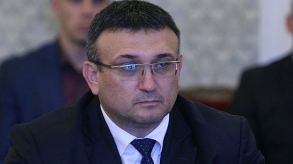 Вътрешният министър Младен Маринов  ”бълнува” за намаляване на катастрофите с 50%