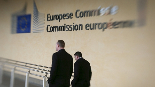 Половин милион евро за 2 месеца ни струват пътуванията на комисарите в ЕС