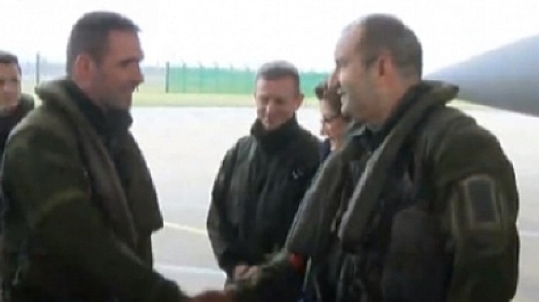 Президентът Радев летя на френския изтребител ”Рафал