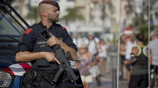 Граждани на най-малко 24 държави ранени или убити при атаките в Испания