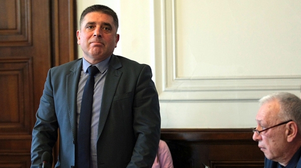 Шефът на правната комисия: Ще отхвърлим ветото на Радев