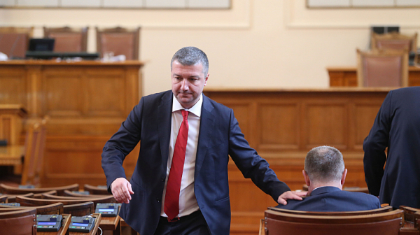 Драгомир Стойнев: ДПС и ГЕРБ изнасилват крехката ни демокрация