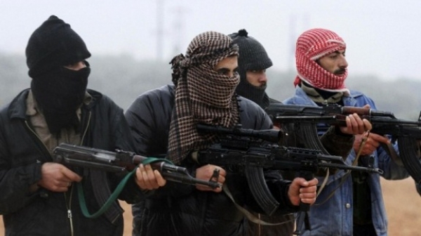 Издирват 173 джихадисти, готвят атентати в Европа
