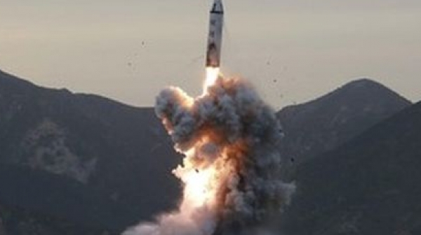 Северна Корея заплаши, че ще върне ядрената си програма