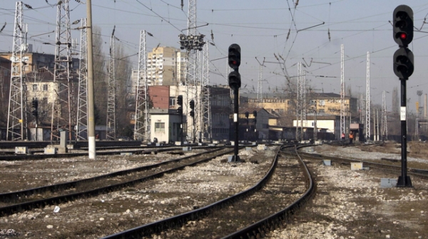 Трима железничари са ранени при инцидент с влак