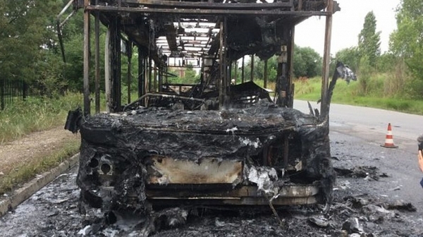 Подпали се автобус на градския транспорт в София