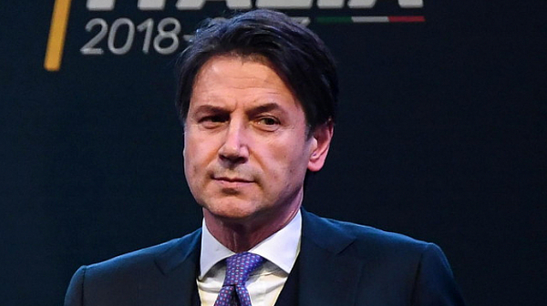 Премиерът на Италия се готви за оставка