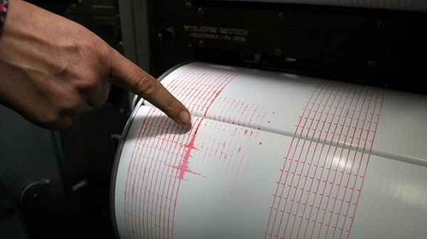 Земетресение със сила 4,8 по Рихтер удари Франция