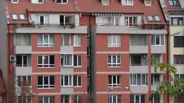 Броят на апартаментите с „тъмни прозорци“ в София продължава да расте