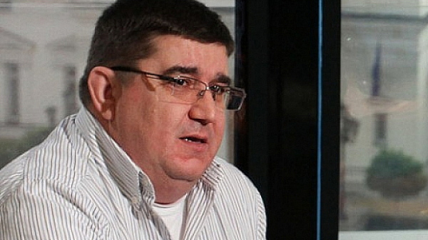 Огнян Стефанов: Ако имахме гражданско общество, Цонев и Пеевски щяха да са на политическото бунище