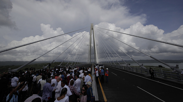 Панама откри трети мост над Панамския канал