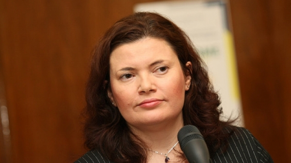 Малина Крумова пое новата агенция за пътна безопасност
