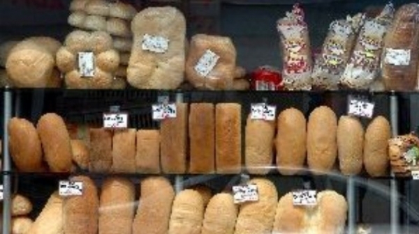 С грозни скандали ГЕРБ запази 20-те процента ДДС на хляба и лекарствата