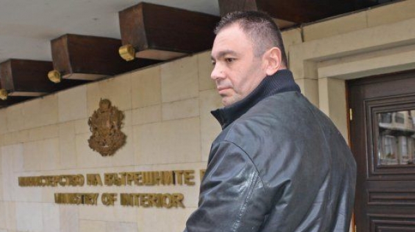 Бивш шеф на ДАНС пред Фрог: Светлозар Лазаров трябваше да бъде уволнен заради подправени документи