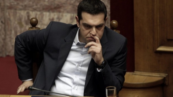 Хиляди поискаха оставката на Ципрас